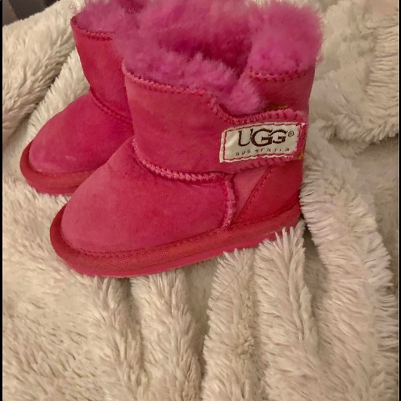 Pink baby ugg - Picture 1 of 1